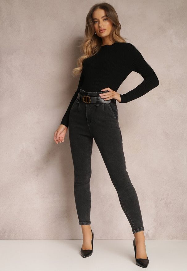 Renee - Czarne Jeansy Mom Fit z Paskiem Astera. Stan: podwyższony. Kolor: czarny. Styl: elegancki