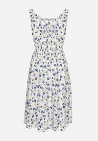 Born2be - Biało-Niebieska Sukienka Rozkloszowana na Ramiączkach w Kwiaty Tallio. Okazja: na co dzień, na imprezę, na spacer. Typ kołnierza: dekolt kwadratowy. Kolor: biały. Materiał: jeans. Długość rękawa: na ramiączkach. Wzór: kwiaty. Typ sukienki: proste, rozkloszowane. Styl: casual, klasyczny #4