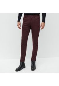 Reserved - Spodnie super slim fit - Fioletowy. Kolor: fioletowy #1