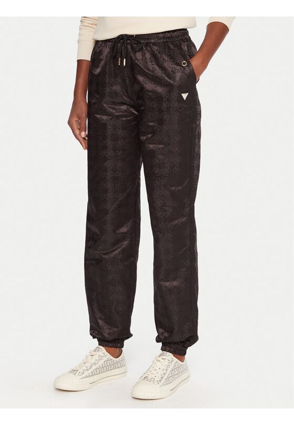 Guess Spodnie dresowe V5YB14 WHFU0 Czarny Regular Fit. Kolor: czarny. Materiał: syntetyk