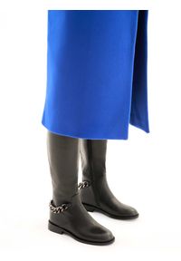 Kazar - Czarne kozaki damskie. Wysokość cholewki: przed kolano. Kolor: czarny. Materiał: skóra. Szerokość cholewki: normalna. Wzór: aplikacja. Obcas: na płaskiej podeszwie #7