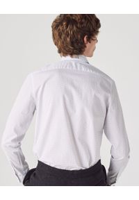 Lacoste - LACOSTE - Biała koszula z nadrukiem slim fit. Okazja: na spotkanie biznesowe, do pracy. Kolor: szary. Materiał: jeans, materiał. Długość rękawa: długi rękaw. Długość: długie. Wzór: nadruk. Styl: biznesowy, klasyczny, elegancki #3