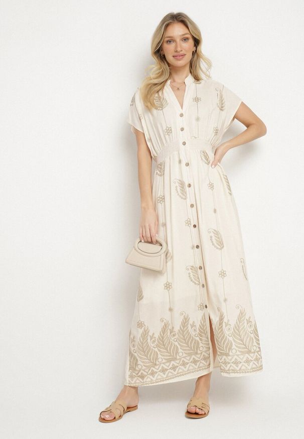 Born2be - Beżowa Koszulowa Sukienka z Bawełną Ozdobiona Metaliczną Nicią Tirlio. Okazja: na co dzień, na spacer. Kolor: beżowy. Materiał: bawełna. Wzór: aplikacja. Typ sukienki: koszulowe. Styl: elegancki, klasyczny, casual