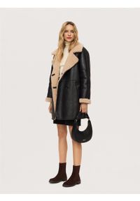 Kazar - Czarna skórzana torebka baguette. Kolor: czarny. Materiał: skórzane. Styl: casual. Rodzaj torebki: na ramię #10