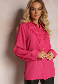Renee - Fuksjowa Koszula z Falbanką i Koronkową Wstawką Hammonis. Kolor: różowy. Materiał: koronka. Styl: elegancki #3
