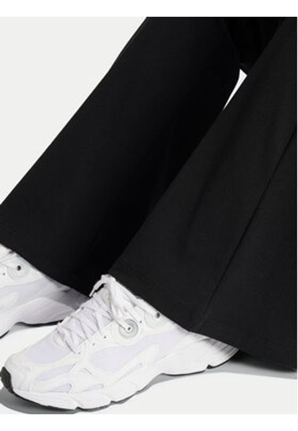 Adidas - adidas Legginsy Essentials IW5727 Czarny Slim Fit. Kolor: czarny. Materiał: bawełna