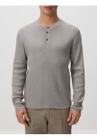 Reserved - Sweter henley - jasnoszary. Typ kołnierza: typu henley. Kolor: szary. Materiał: dzianina #1