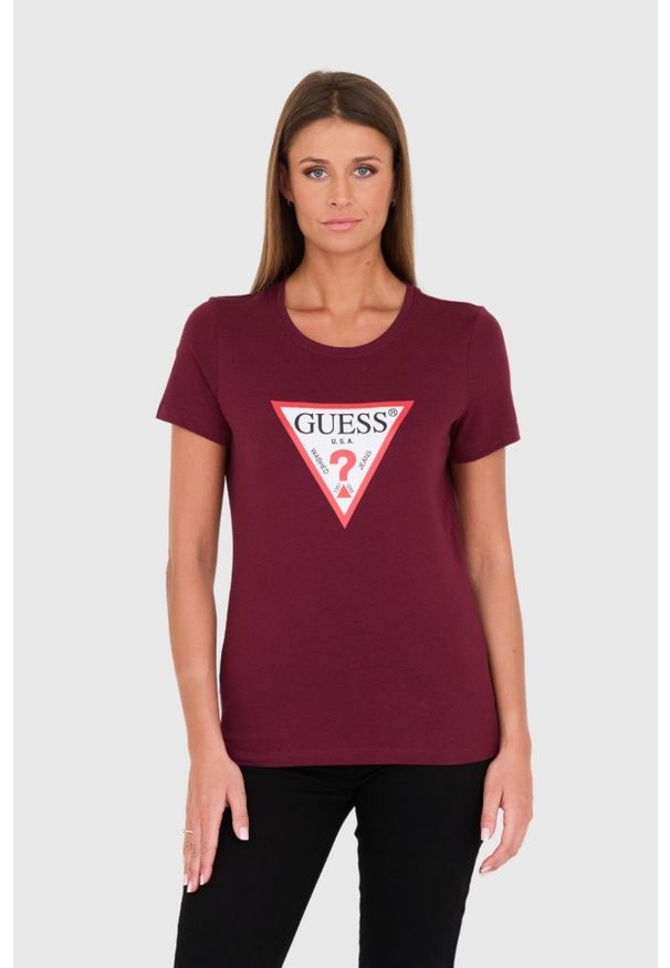 Guess - GUESS Bordowy damski t-shirt bawełniany Original Tee, Rozmiar S. Kolor: czerwony. Materiał: bawełna