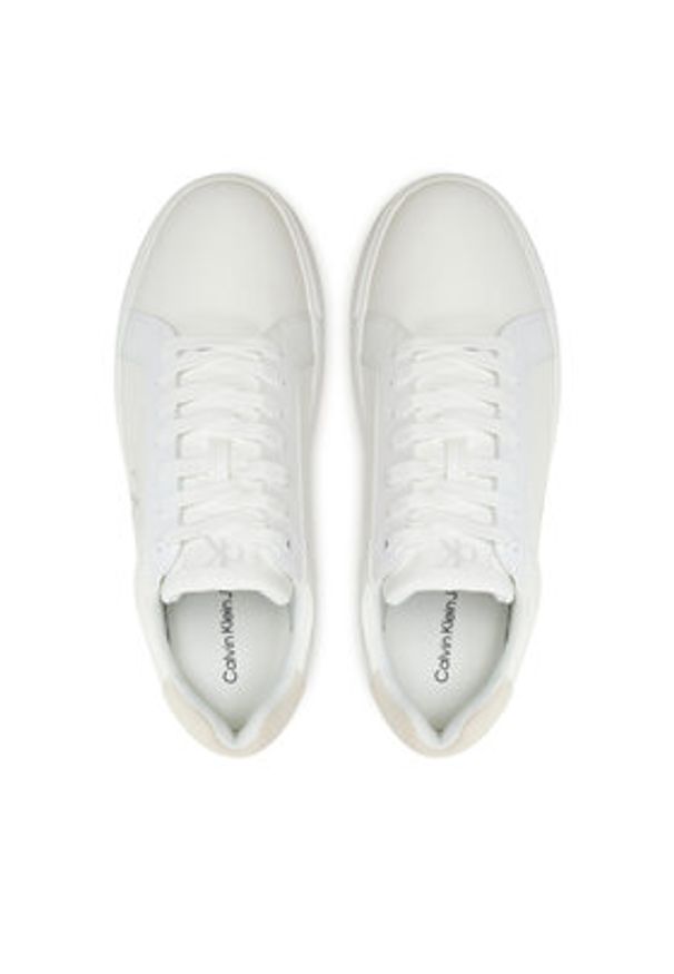Calvin Klein Jeans Sneakersy Chunky Cupsole Low Mg YM0YM01253 Biały. Kolor: biały. Materiał: skóra