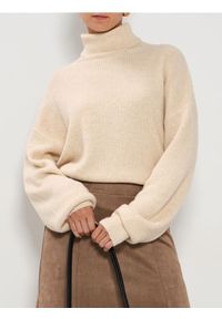 Sinsay - Melanżowy golf - beżowy. Typ kołnierza: golf. Kolor: beżowy. Wzór: melanż