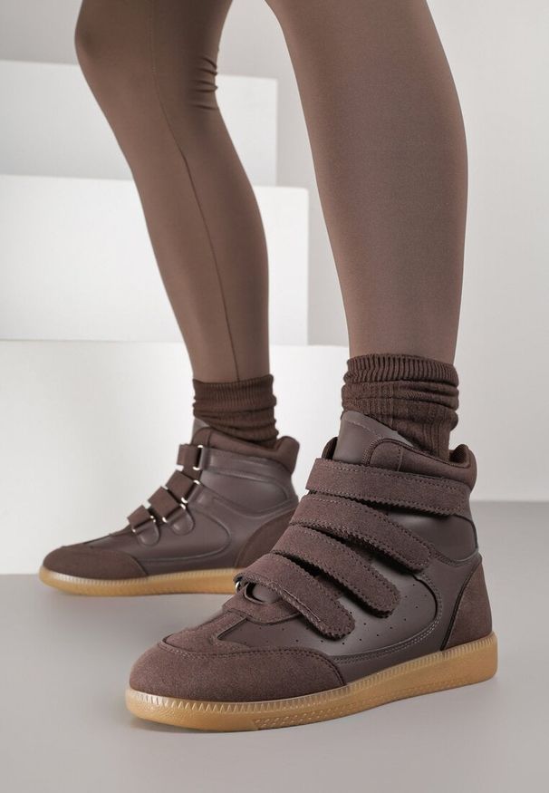 Born2be - Brązowe Sneakersy na Ukrytym Koturnie Farnella. Okazja: na co dzień. Zapięcie: rzepy. Kolor: brązowy. Materiał: jeans. Obcas: na koturnie