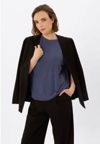 Volcano - Koszulka casual T-SUS. Okazja: na co dzień. Kolor: niebieski. Materiał: poliester, włókno, materiał. Długość: krótkie. Wzór: aplikacja, gładki. Styl: casual #1