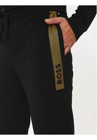 BOSS - Boss Dres 50527568 Czarny Regular Fit. Kolor: czarny. Materiał: bawełna #7