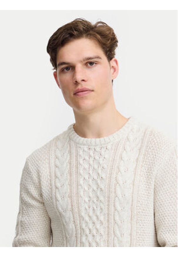 Blend Sweter 20717439 Écru Regular Fit. Materiał: syntetyk