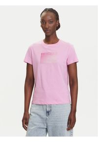 Tommy Jeans T-Shirt Gradient Flag DW0DW20905 Różowy Regular Fit. Kolor: różowy. Materiał: bawełna. Wzór: gradientowy