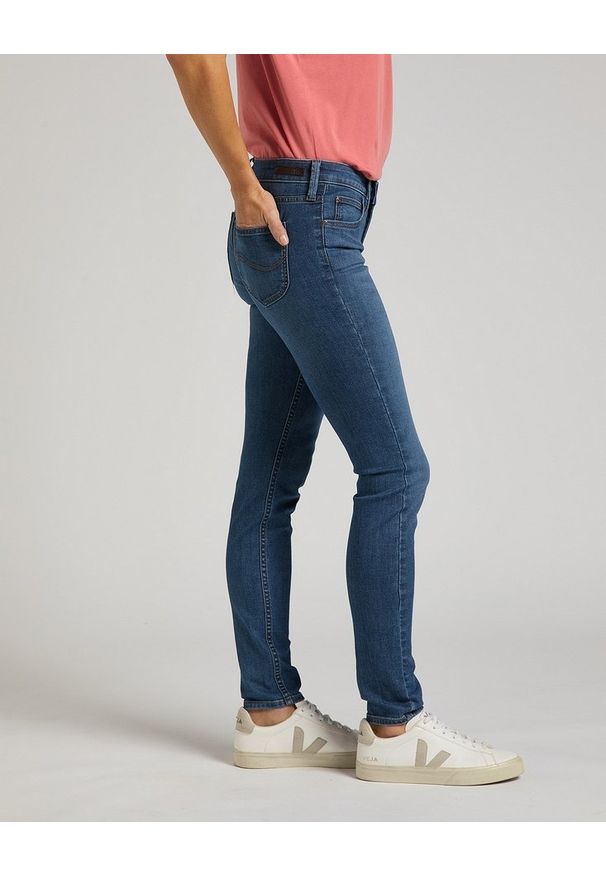 Lee - LEE SCARLETT DAMSKIE SPODNIE JEANSOWE MID WORN L526CGMZ 112319928