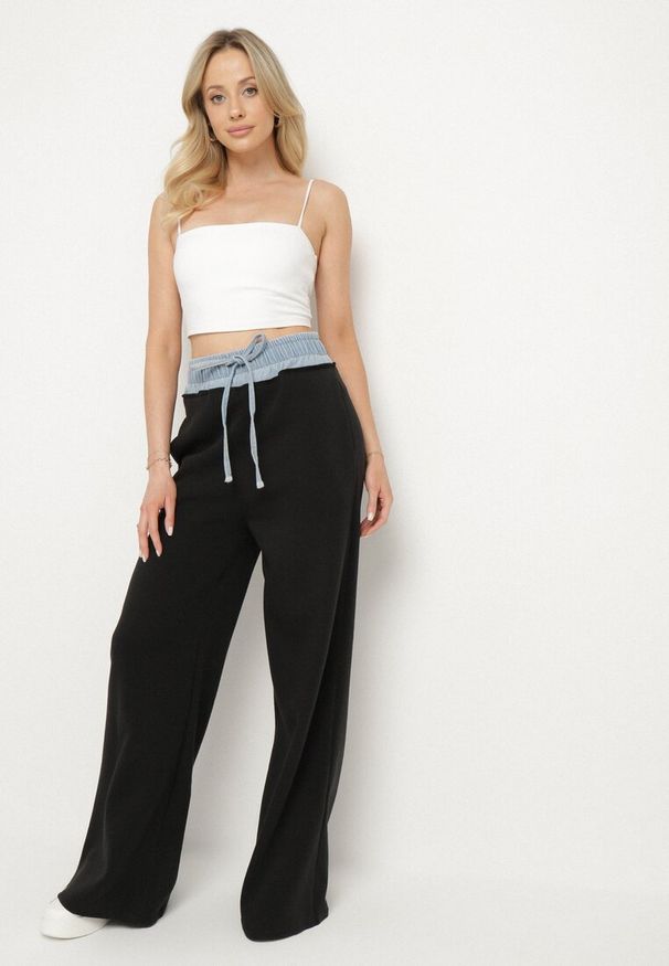 Born2be - Czarno-Niebieskie Szerokie Spodnie z Bawełną Wysokim Stanem i Wstawką Imitującą Jeans Tannira. Stan: podwyższony. Kolor: czarny. Materiał: bawełna, jeans. Styl: klasyczny