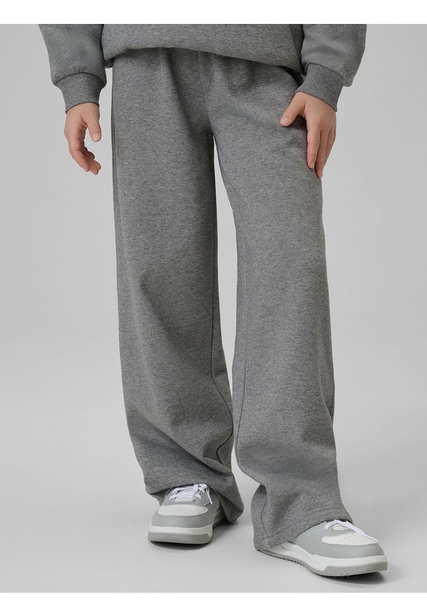 4f - 4F Spodnie dresowe z szerokimi nogawkami dziewczęce - szare 134/140 (8-10 lat). Okazja: na co dzień. Kolor: szary. Materiał: dresówka. Sezon: lato. Styl: casual