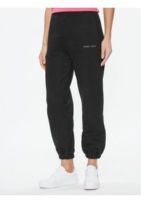 Tommy Jeans Spodnie dresowe Classics DW0DW17309 Czarny Relaxed Fit. Kolor: czarny. Materiał: bawełna