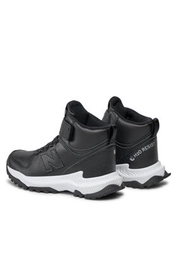 New Balance Sneakersy PT800TB3 Czarny. Kolor: czarny. Materiał: skóra