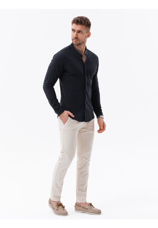 Ombre Clothing - Bawełniana koszula męska SLIM FIT ze stójką w kolorowe paski – czarna V4 OM-SHCS-0178 - XXL. Okazja: na co dzień. Typ kołnierza: kołnierzyk stójkowy. Kolor: czarny. Materiał: bawełna. Długość: długie. Wzór: paski, kolorowy. Styl: casual