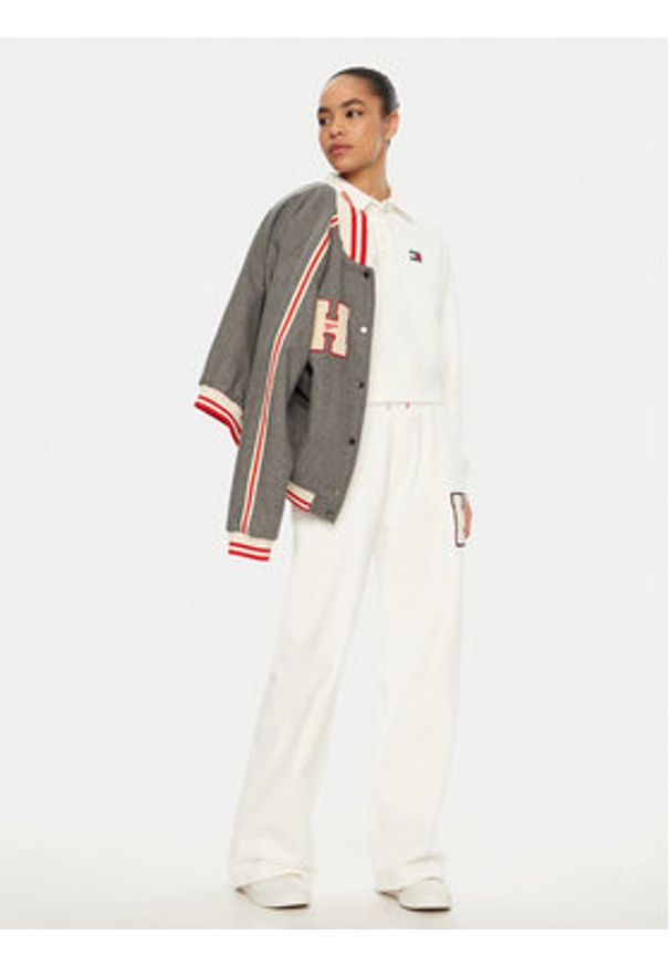 Tommy Jeans Bluza DW0DW19409 Biały Relaxed Fit. Kolor: biały. Materiał: bawełna