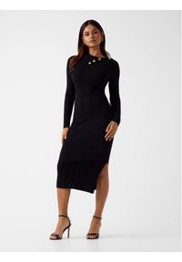 Guess Sukienka codzienna 180176 Czarny Classic Fit. Okazja: na co dzień. Kolor: czarny. Typ sukienki: proste. Styl: casual #1