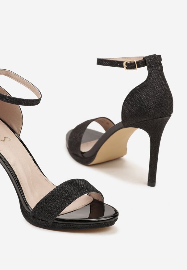 Renee - Czarne Brokatowe Sandały na Szpilce Zapinane Wokół Kostki Mlinaya. Okazja: na co dzień. Kolor: czarny. Materiał: len. Obcas: na szpilce. Styl: elegancki, casual