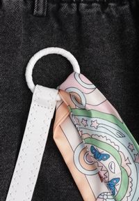 Born2be - Czarna Rozkloszowana Spódnica Jeansowa z Bawełny z Paskiem z Apaszką Ipharianne. Okazja: na co dzień, do pracy, na spotkanie biznesowe. Kolor: czarny. Materiał: jeans, bawełna. Styl: klasyczny, casual, biznesowy #3