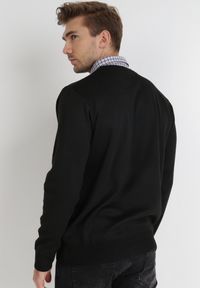 Born2be - Czarny Sweter Z Wełną Phylasia. Kolor: czarny. Materiał: wełna. Wzór: aplikacja. Styl: elegancki, klasyczny #5