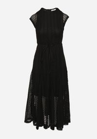 Born2be - Czarna Rozkloszowana Sukienka z Ażurowym Wzorem i Paskiem Galindella. Kolor: czarny. Wzór: ażurowy. Styl: klasyczny #4