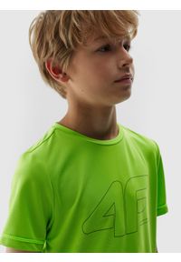 4f - Koszulka sportowa szybkoschnąca chłopięca. Kolor: zielony. Materiał: włókno, skóra. Wzór: nadruk