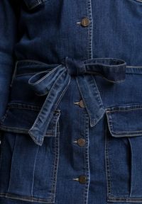 Renee - Granatowa Kurtka Jeansowa Hyresh. Kolor: niebieski. Materiał: jeans. Długość rękawa: długi rękaw. Długość: długie #3