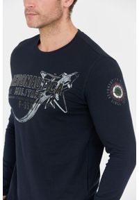 Aeronautica Militare - AERONAUTICA MILITARE Granatowy longsleeve męski z dużym aksamitnym logo. Kolor: niebieski. Materiał: jersey. Długość rękawa: długi rękaw. Wzór: nadruk #3