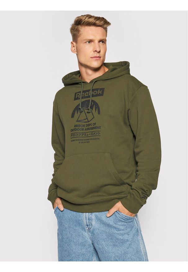 Reebok Bluza Cl Camping Graphic Hoodie GS4194 Zielony Relaxed Fit. Kolor: zielony. Materiał: bawełna