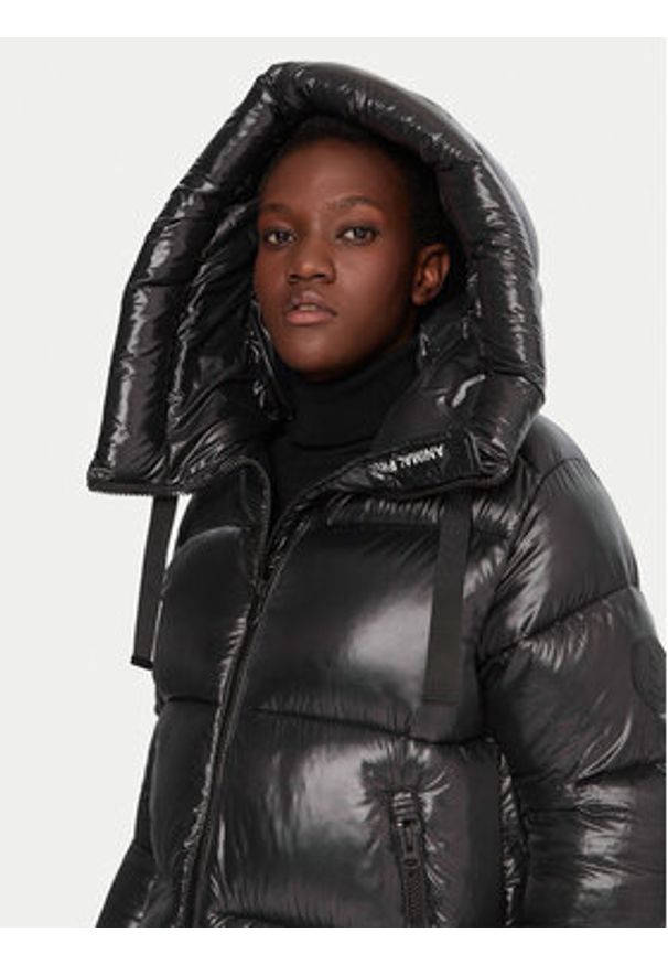 Save The Duck Kurtka zimowa D45510W LOVE21 Czarny Regular Fit. Kolor: czarny. Materiał: syntetyk. Sezon: zima