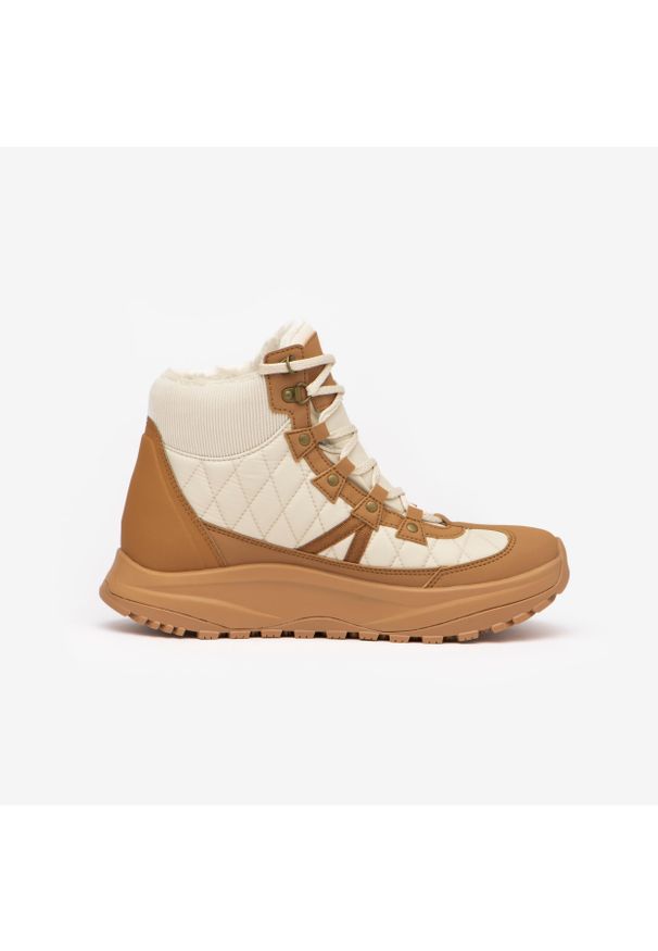 quechua - Buty turystyczne damskie Quechua NH500 Mid wodoodporne. Okazja: na spacer. Kolor: wielokolorowy, beżowy, brązowy. Materiał: futro. Szerokość cholewki: normalna. Sezon: zima. Styl: elegancki