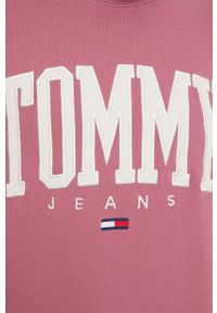 Tommy Jeans Bluza DM0DM12545.PPYY męska kolor różowy z aplikacją. Kolor: różowy. Materiał: bawełna. Wzór: aplikacja #2
