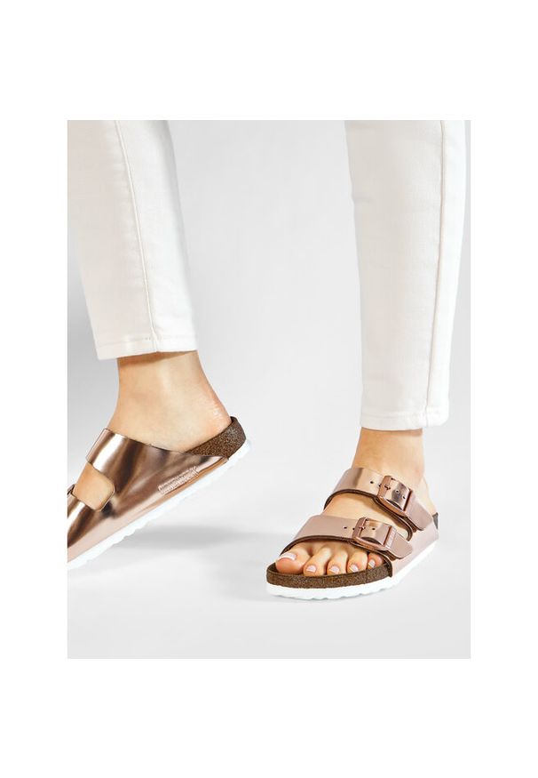 Klapki Birkenstock. Kolor: różowy