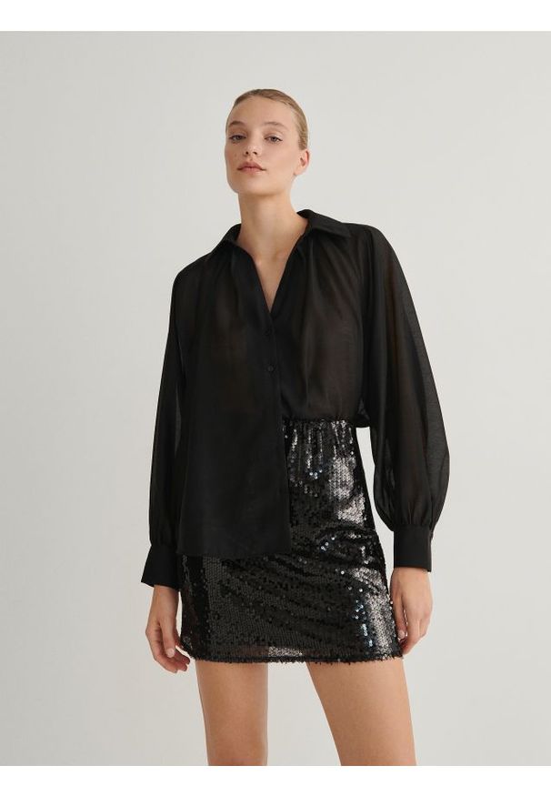 Reserved - Cekinowa spódnica mini - czarny. Kolor: czarny. Materiał: tkanina