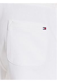 TOMMY HILFIGER - Tommy Hilfiger Spodnie dresowe Basic Branded MW0MW08388 Biały Regular Fit. Kolor: biały. Materiał: bawełna, dresówka #6