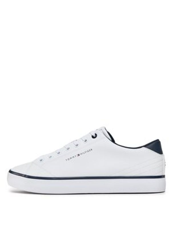 TOMMY HILFIGER - Tommy Hilfiger Sneakersy Th Hi Vulc Core Low Leather FM0FM05041 Biały. Kolor: biały. Materiał: skóra