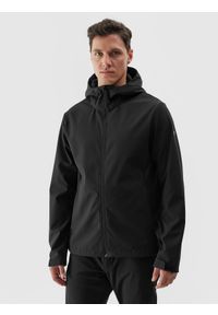 4f - Kurtka softshell wiatroodporna membrana 5000 męska - czarna. Typ kołnierza: kaptur, kołnierzyk stójkowy. Kolor: czarny. Materiał: softshell. Technologia: Windstopper. Sezon: zima. Sport: wspinaczka