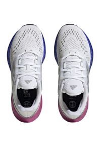Adidas - Buty do biegania adidas Pure Boost 22 W HQ8576 białe. Kolor: biały. Materiał: materiał, syntetyk, guma. Szerokość cholewki: normalna #2