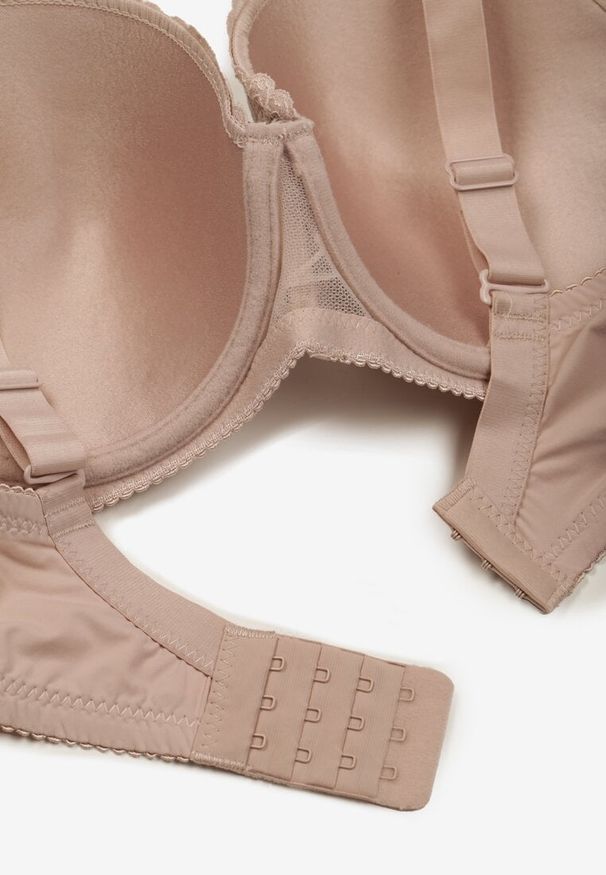 Born2be - Jasnoróżowy Koronkowy Biustonosz Ozdobiony Cyrkoniami Katirena. Kolor: różowy. Materiał: koronka. Rodzaj stanika: odpinane ramiączka. Wzór: aplikacja