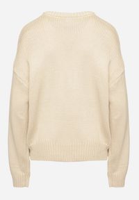 Born2be - Beżowy Sweter z Wiskozy Ozdobiony Misiem i Cekinami Lilimi. Okazja: na co dzień. Kolor: beżowy. Materiał: wiskoza. Długość rękawa: długi rękaw. Długość: długie. Wzór: aplikacja. Styl: klasyczny, elegancki, casual #7