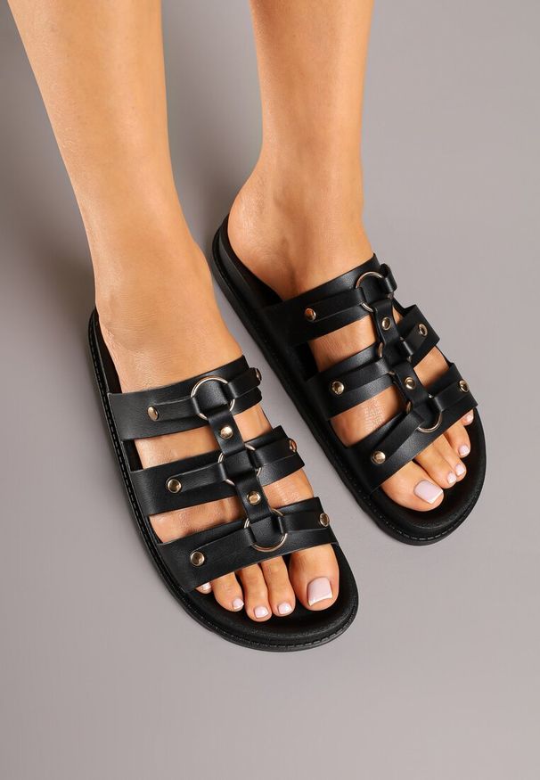 Born2be - Czarne Klapki w Stylu Gladiatorek z Aplikacją Idarose. Okazja: na co dzień, na imprezę. Kolor: czarny. Wzór: aplikacja. Styl: elegancki, klasyczny, casual