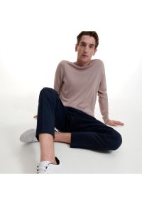 Reserved - Gładki sweter z półgolfem - Fioletowy. Kolor: fioletowy. Wzór: gładki