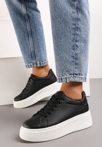 Born2be - Czarno-Białe Sneakersy na Platformie Rilame. Nosek buta: okrągły. Zapięcie: sznurówki. Kolor: czarny. Materiał: materiał. Obcas: na platformie. Wysokość obcasa: niski #6