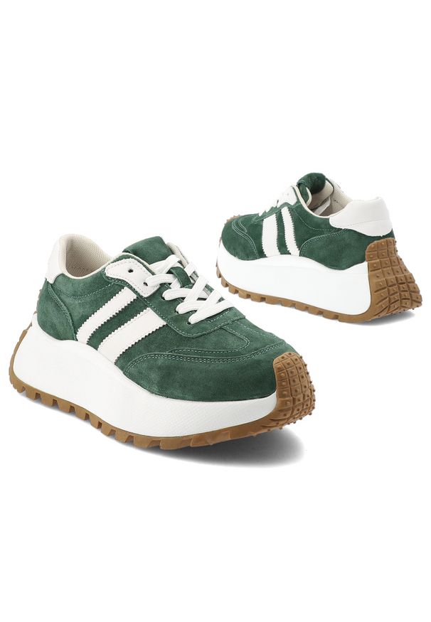 Sneakersy damskie S.Barski, cholewka skóra naturalna zamszowa wiązanie klasyczne kontrastowe paski fason niski zaokrąglony nosek masywna podeszwa spo. Okazja: na co dzień. Zapięcie: pasek. Kolor: zielony. Materiał: skóra, zamsz. Szerokość cholewki: normalna. Wzór: paski. Styl: klasyczny